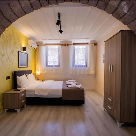 Cundera Hotel Ayvalı